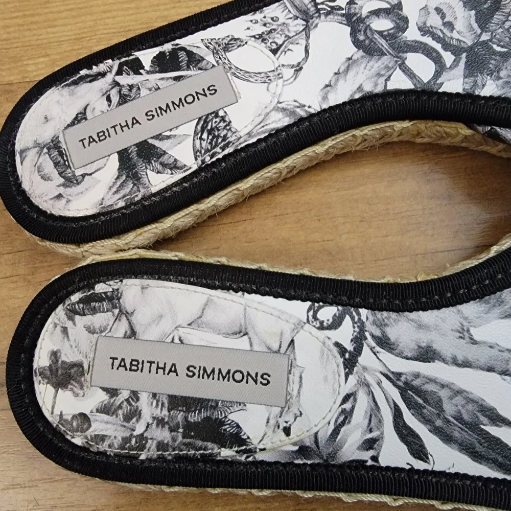 Tabitha Simmons Heli Bow Slide Sandal Fairy Print Black & White - Picture 2 of 8